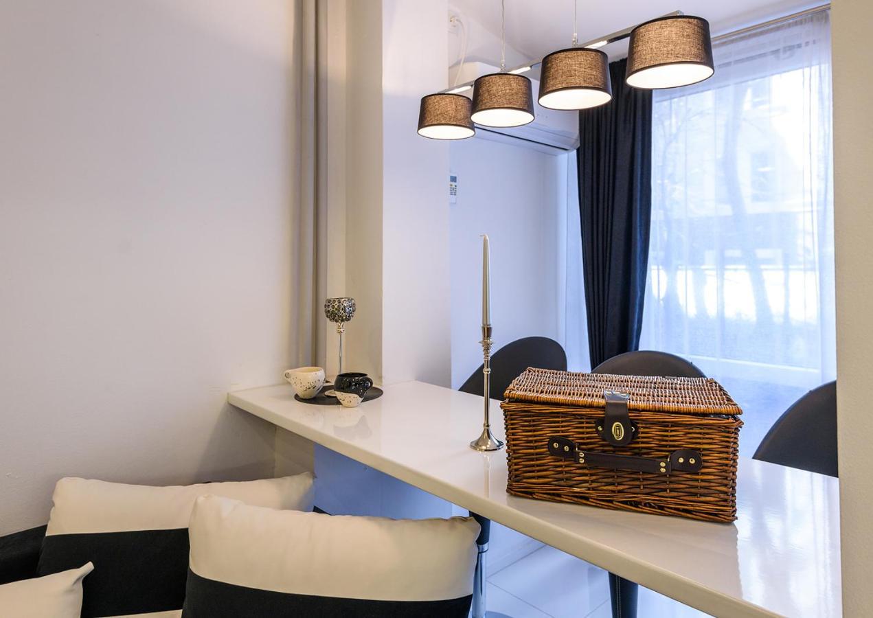 Zero-Waste Studio Apartment in Central Sofia Esterno foto