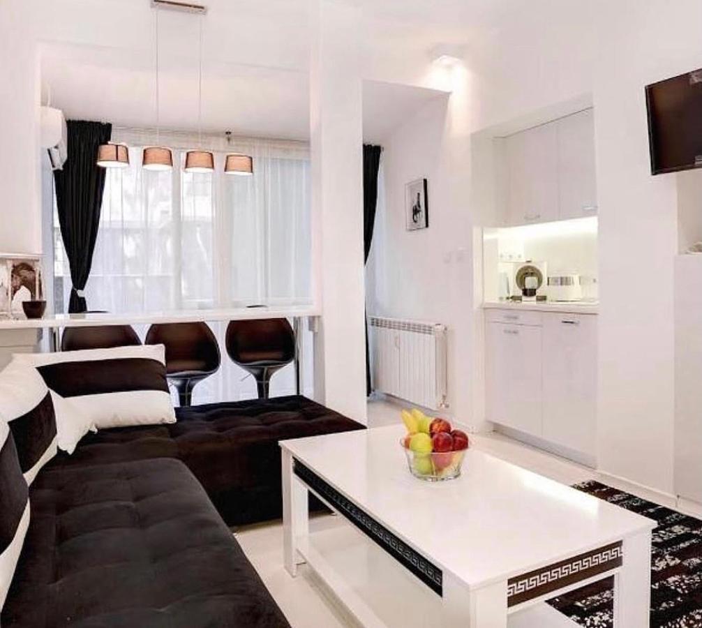 Zero-Waste Studio Apartment in Central Sofia Esterno foto